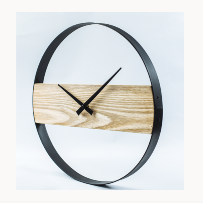 UNIQUE CLOCK WITH WOODEN BOARD